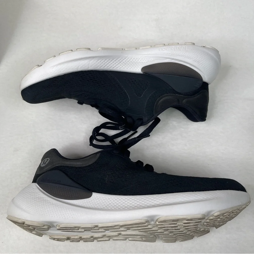 Lululemon Beyondfeel Black Running Sneakers Women's Size 8.5